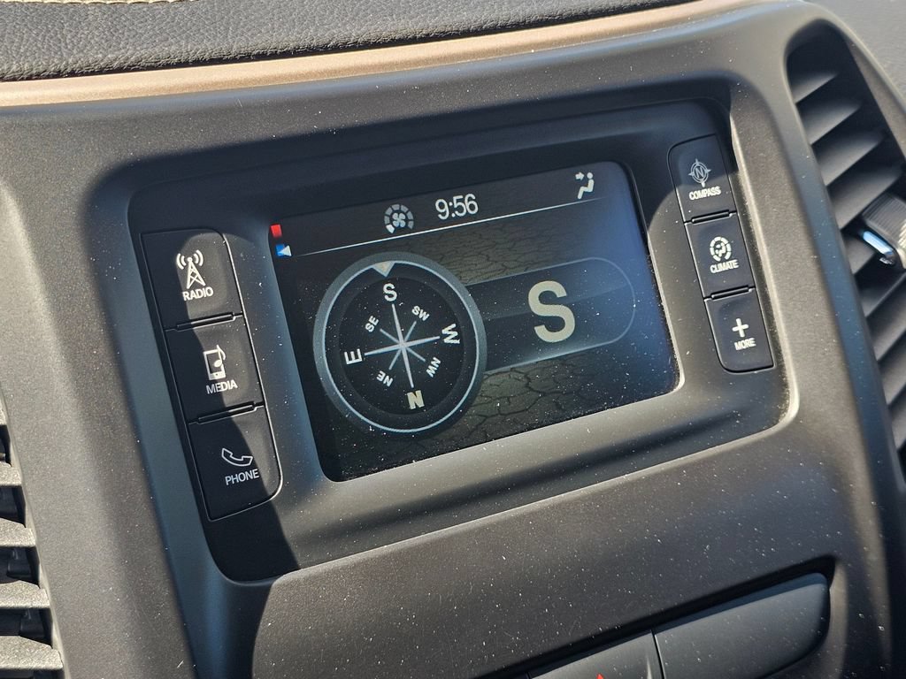 Used 2017 Jeep Cherokee Sport AWD/4WD image 33