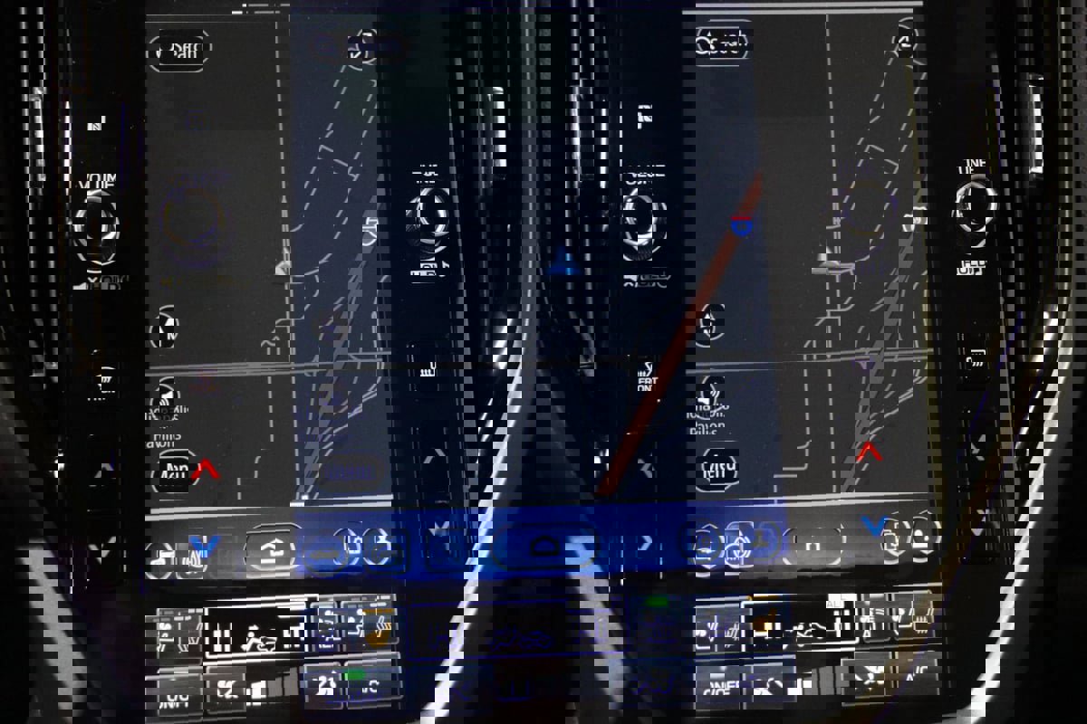 Used 2025 Subaru Forester Touring image 44