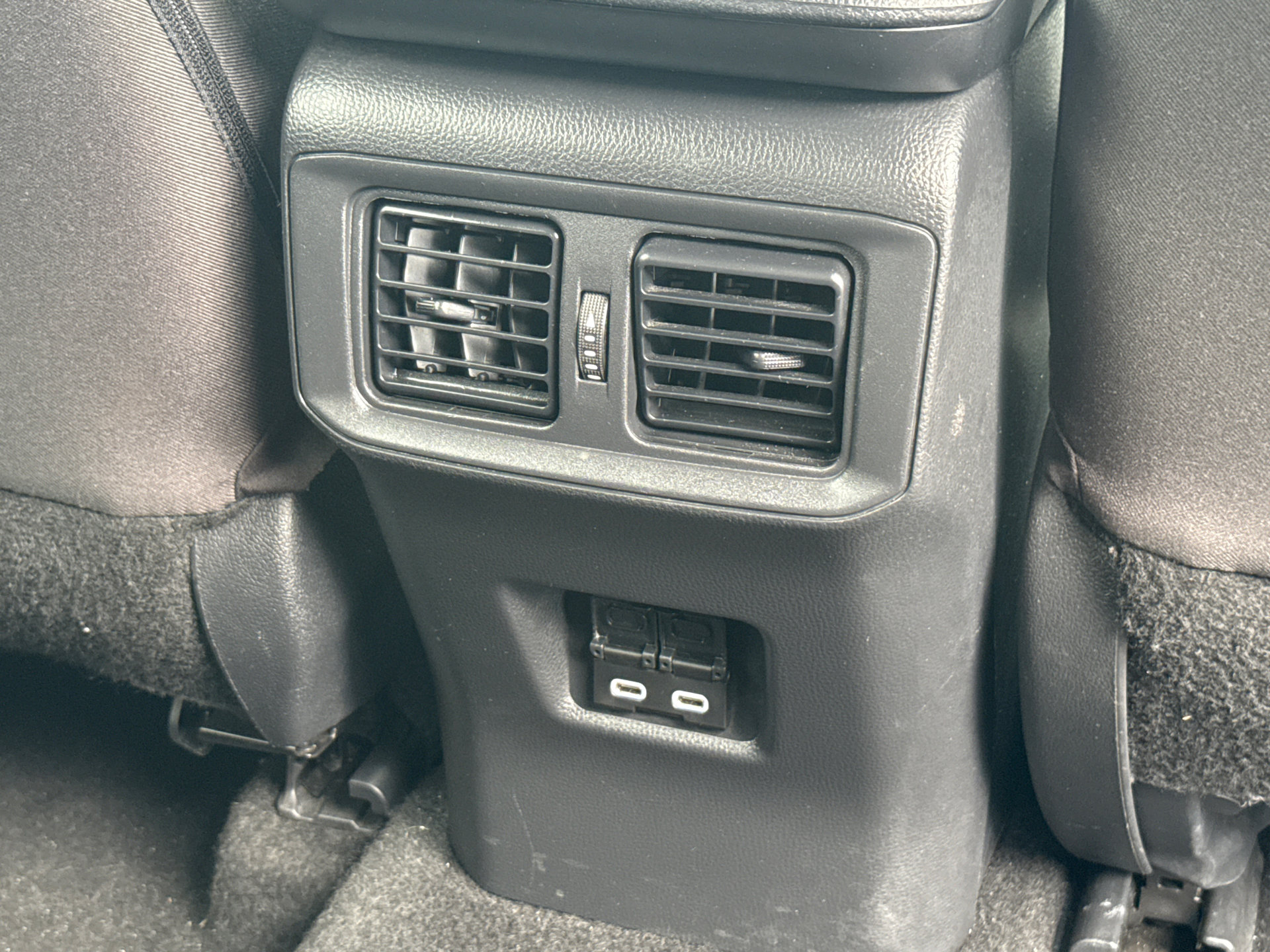 Certified 2024 Toyota RAV4 XLE FWD image 17