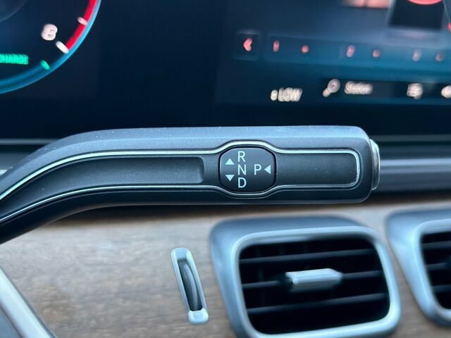 Used 2020 Mercedes-Benz GLS 450 4MATIC image 28