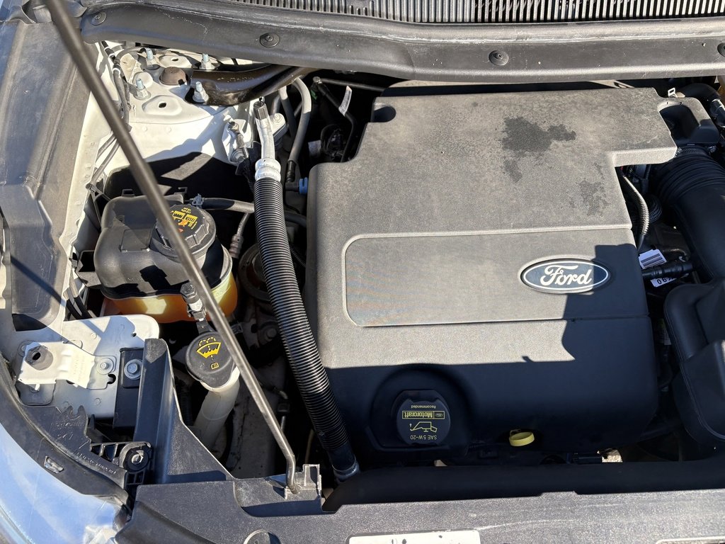 Used 2013 Ford Explorer XLT image 40