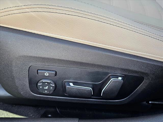 New 2026 BMW 330i Sedan w/ Premium Package image 4