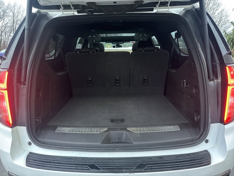 Used 2021 Chevrolet Suburban RST w/ Luxury Package image 48