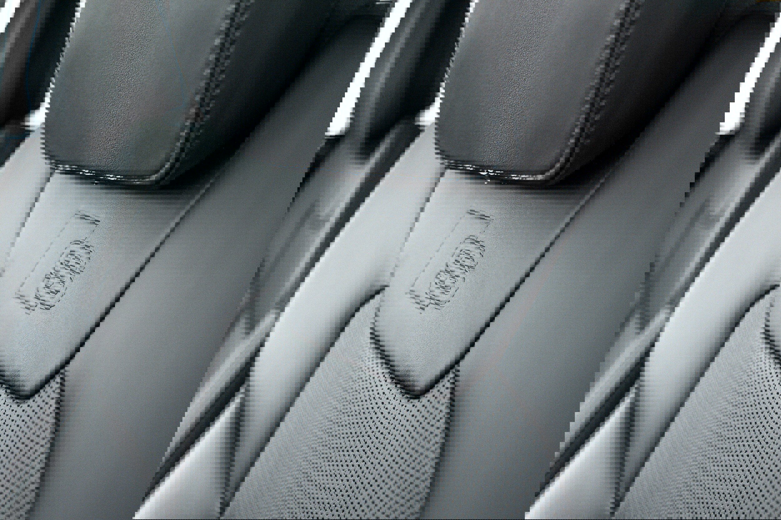 Certified 2023 Audi S8 w/ S8 Comfort Plus Package image 20