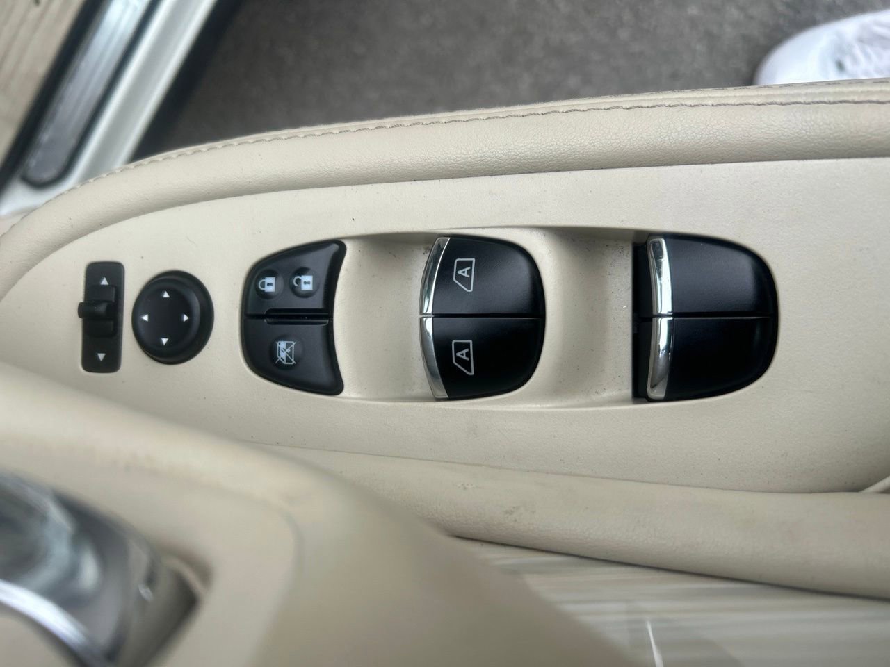 Used 2018 Nissan Murano Platinum AWD/4WD image 16