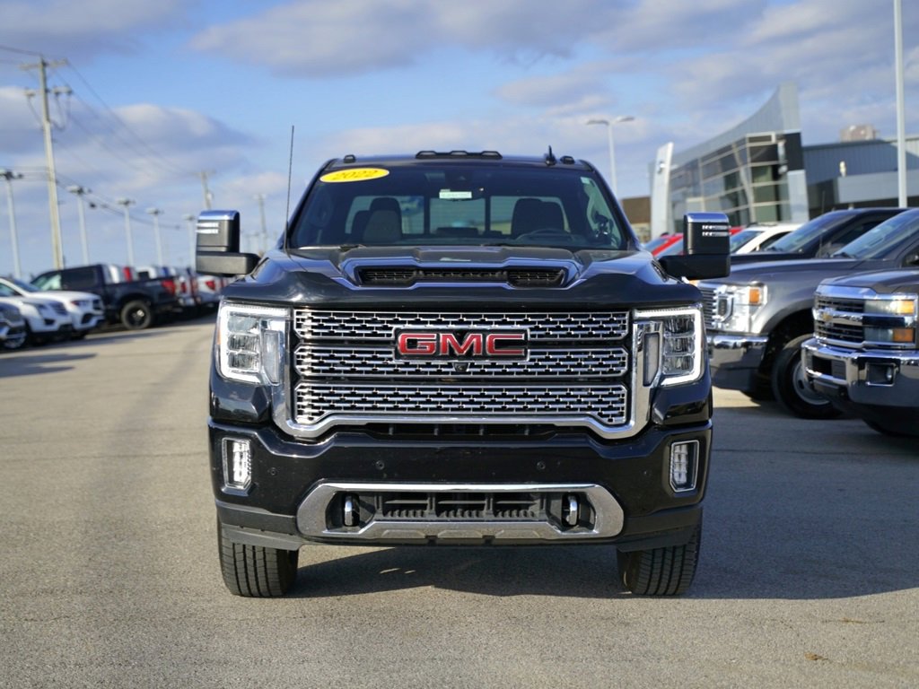 Used 2022 GMC Sierra 2500 Denali w/ Denali Black Diamond Edition image 2