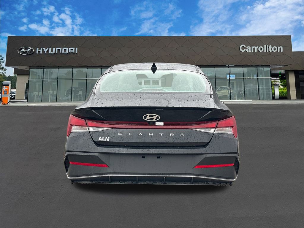 New 2025 Hyundai Elantra Sport image 6