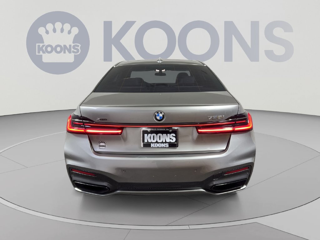 Used 2022 BMW 750i xDrive w/ M Sport Package AWD/4WD image 10