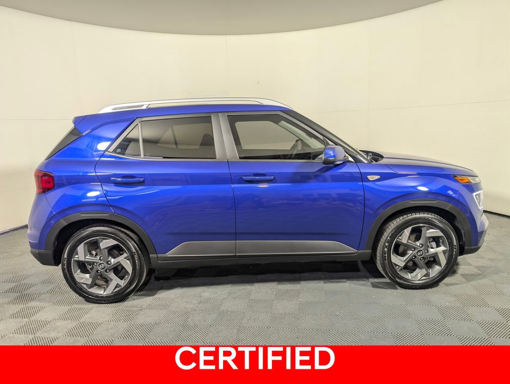 Used 2024 Hyundai Venue Limited image 2