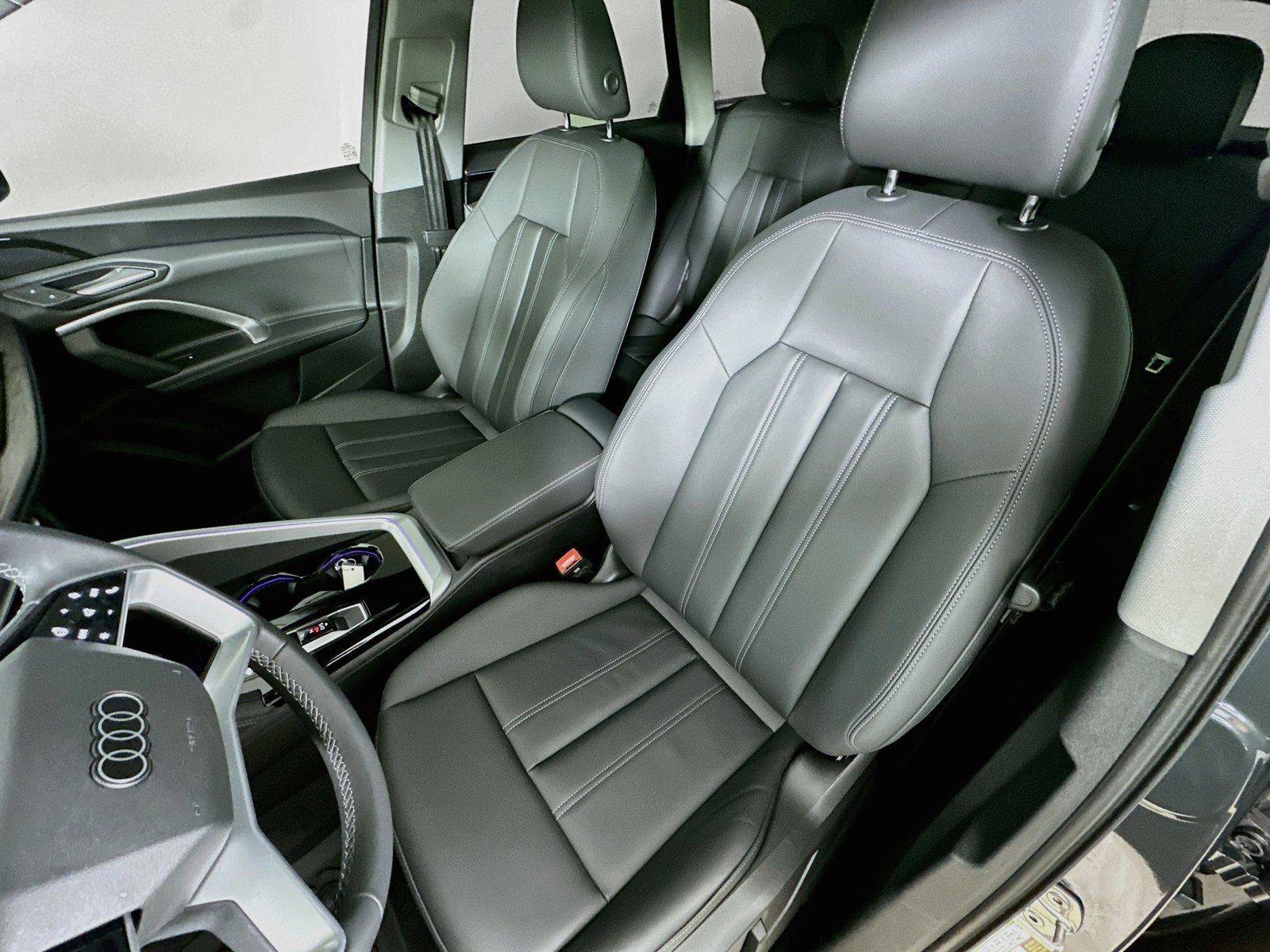 Used 2025 Audi Q5 Premium w/ Convenience Package AWD/4WD image 33