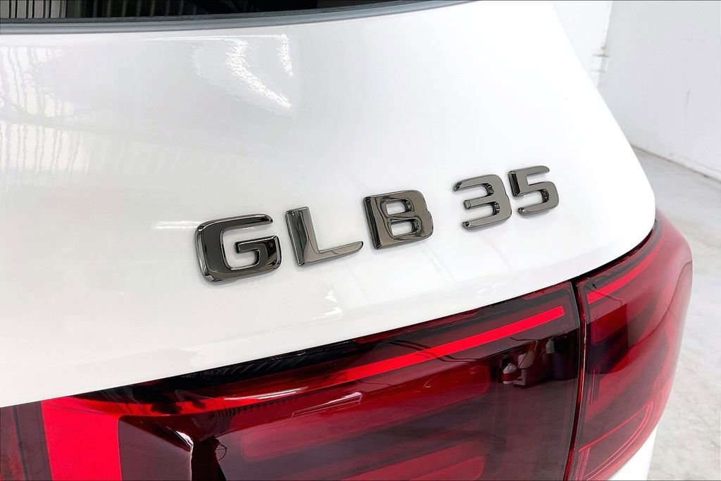 New 2026 Mercedes-Benz GLB 35 AMG 4MATIC image 34
