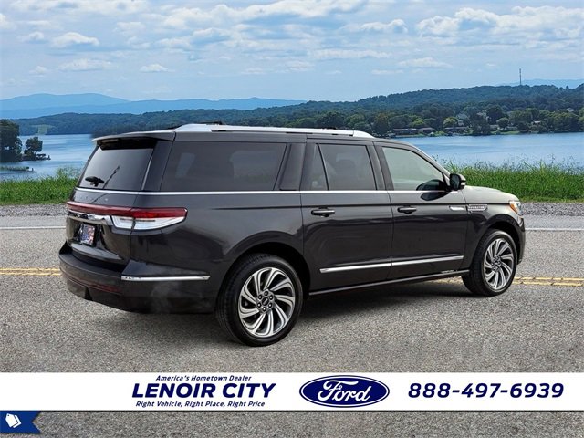 Used 2022 Lincoln Navigator L 2WD image 7
