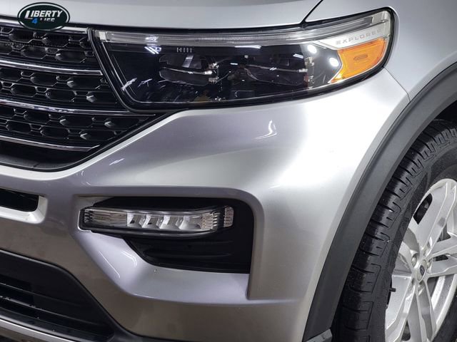Certified 2023 Ford Explorer XLT w/ Equipment Group 202A image 9