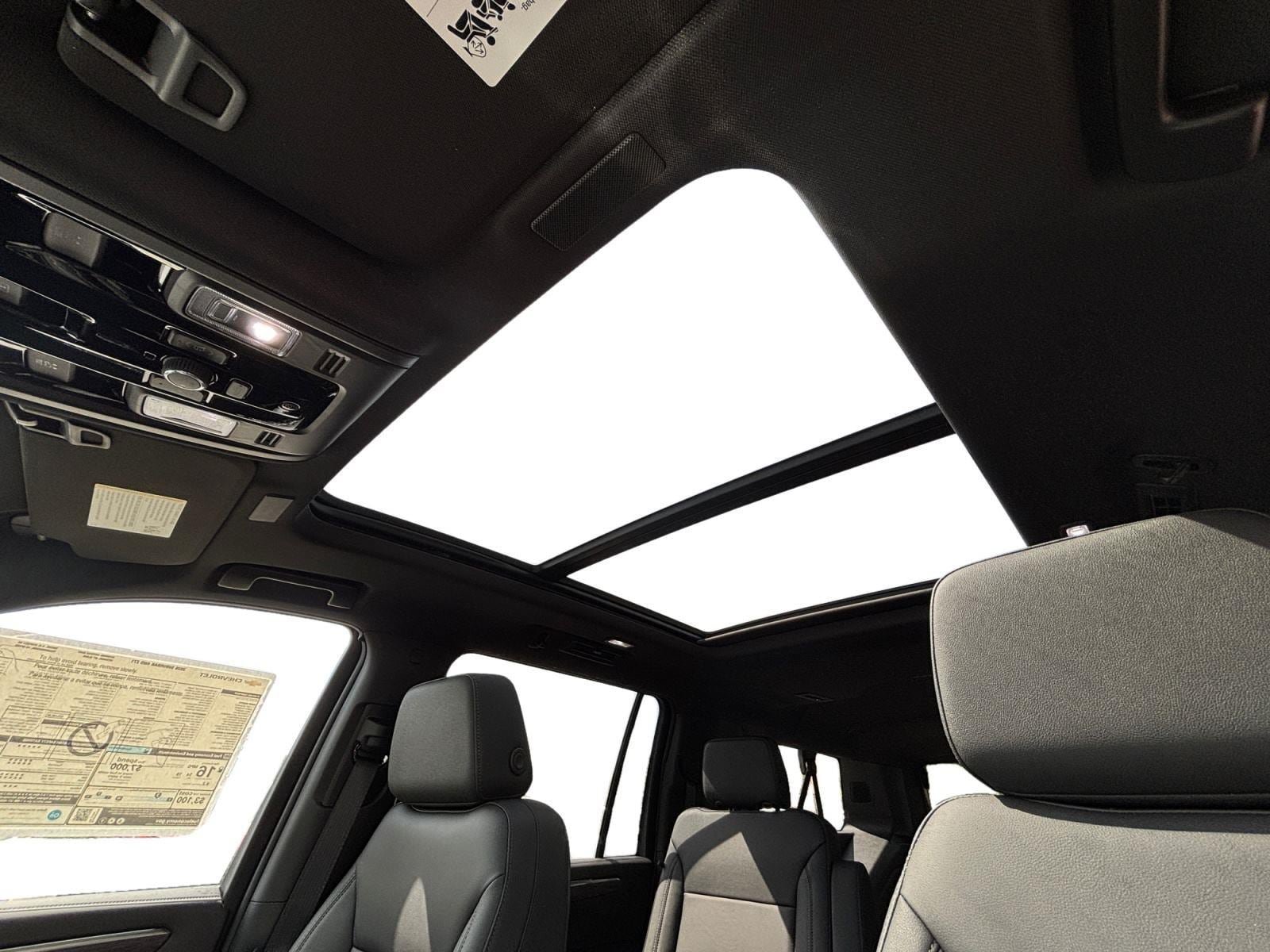 New 2026 Chevrolet Suburban Z71 w/ Comfort Package AWD/4WD image 24