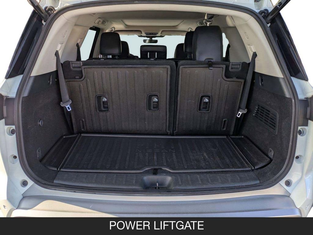Used 2023 Nissan Pathfinder Platinum w/ Cargo Package image 20