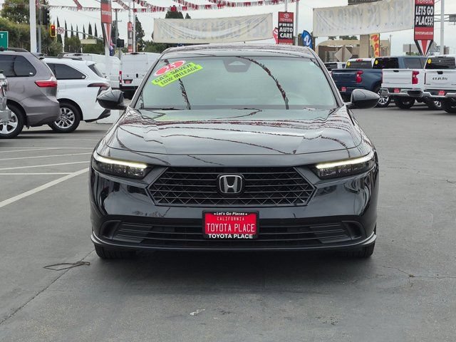 Used 2025 Honda Accord Sport image 2