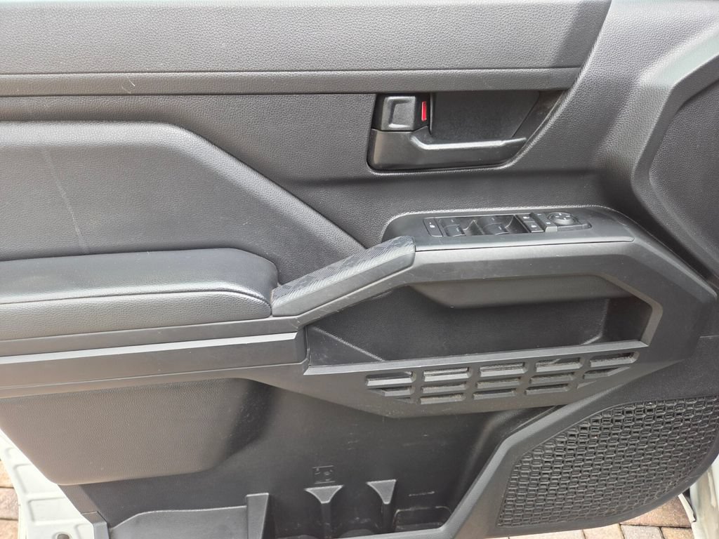 Certified 2024 Toyota Tacoma SR AWD/4WD image 26