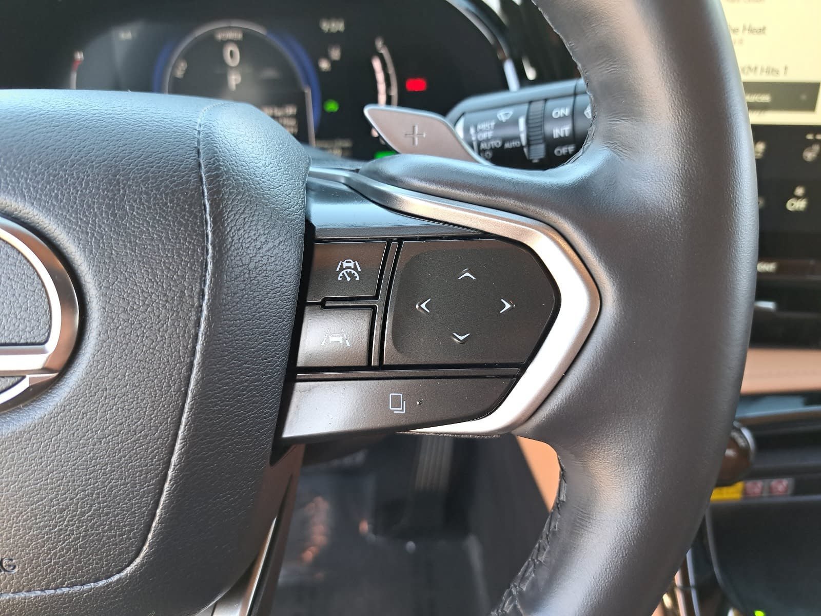 Used 2026 Lexus NX 350h AWD w/ Accessory Package (2T) image 20