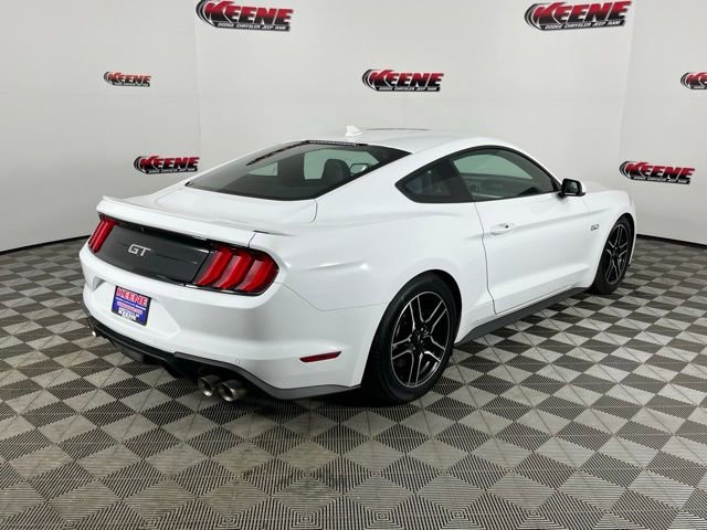Used 2022 Ford Mustang GT Premium w/ Equipment Group 401A RWD image 3
