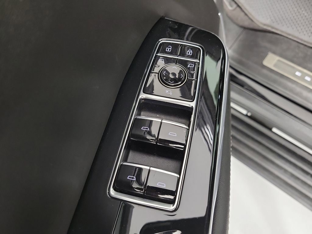 Certified 2025 Cadillac Escalade V w/ LPO, Floor Liner Package image 21