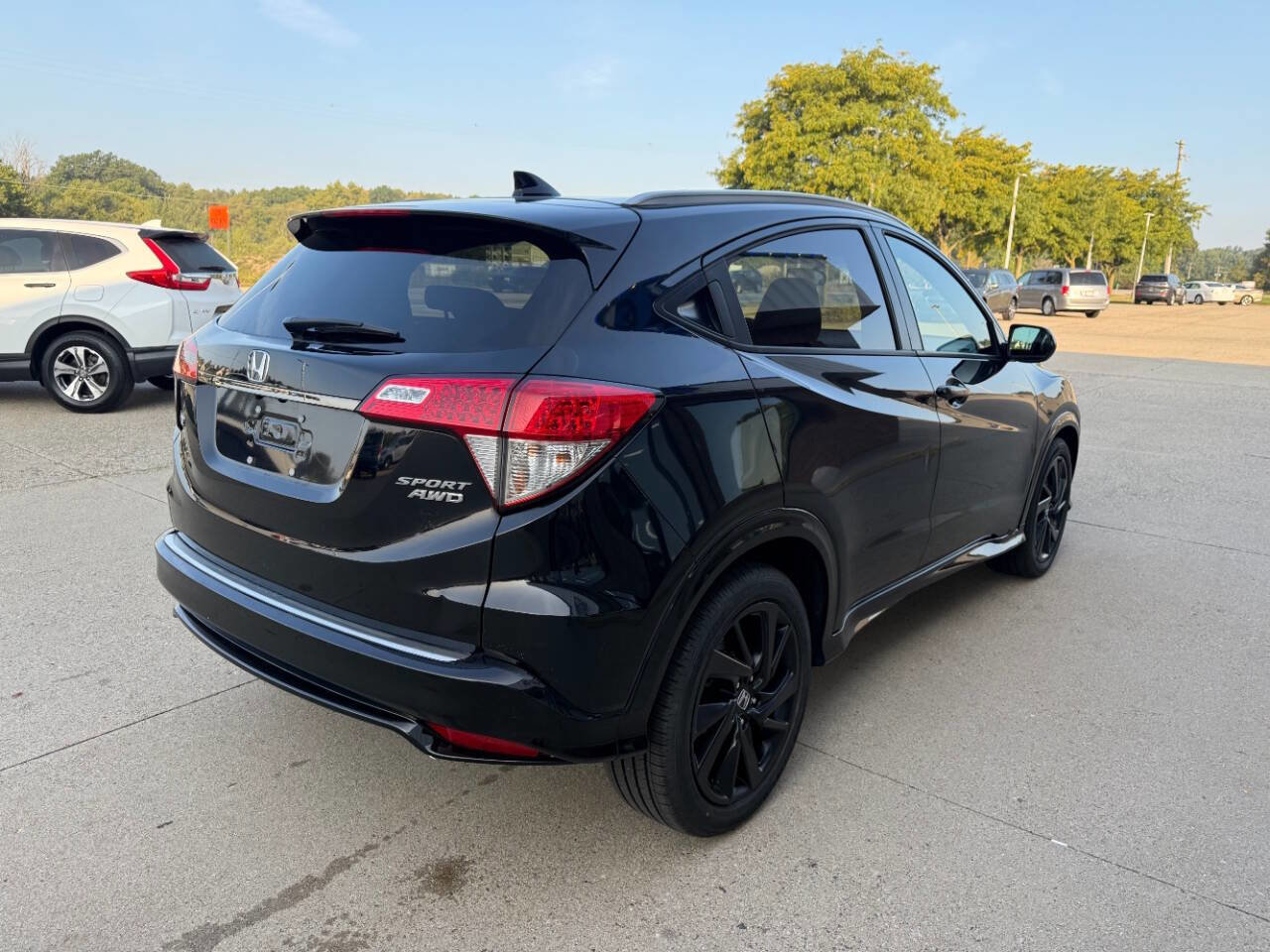 Used 2021 Honda HR-V Sport image 5