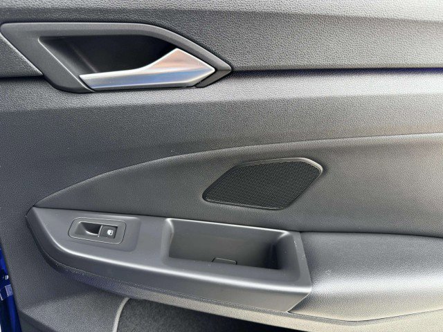 Used 2022 Volkswagen Golf R image 48