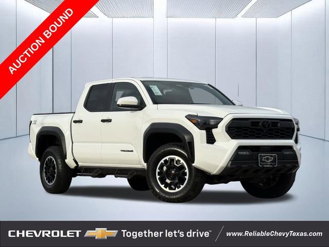 Used 2024 Toyota Tacoma TRD Off-Road AWD/4WD image 1
