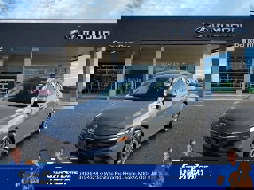 Used 2024 Hyundai Elantra SEL