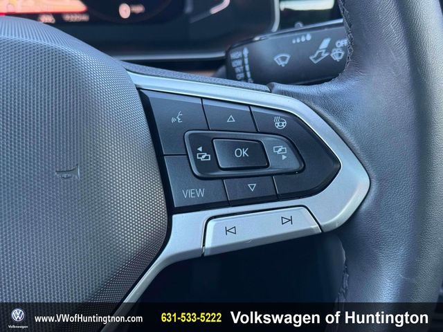 Certified 2025 Volkswagen Jetta SEL image 24