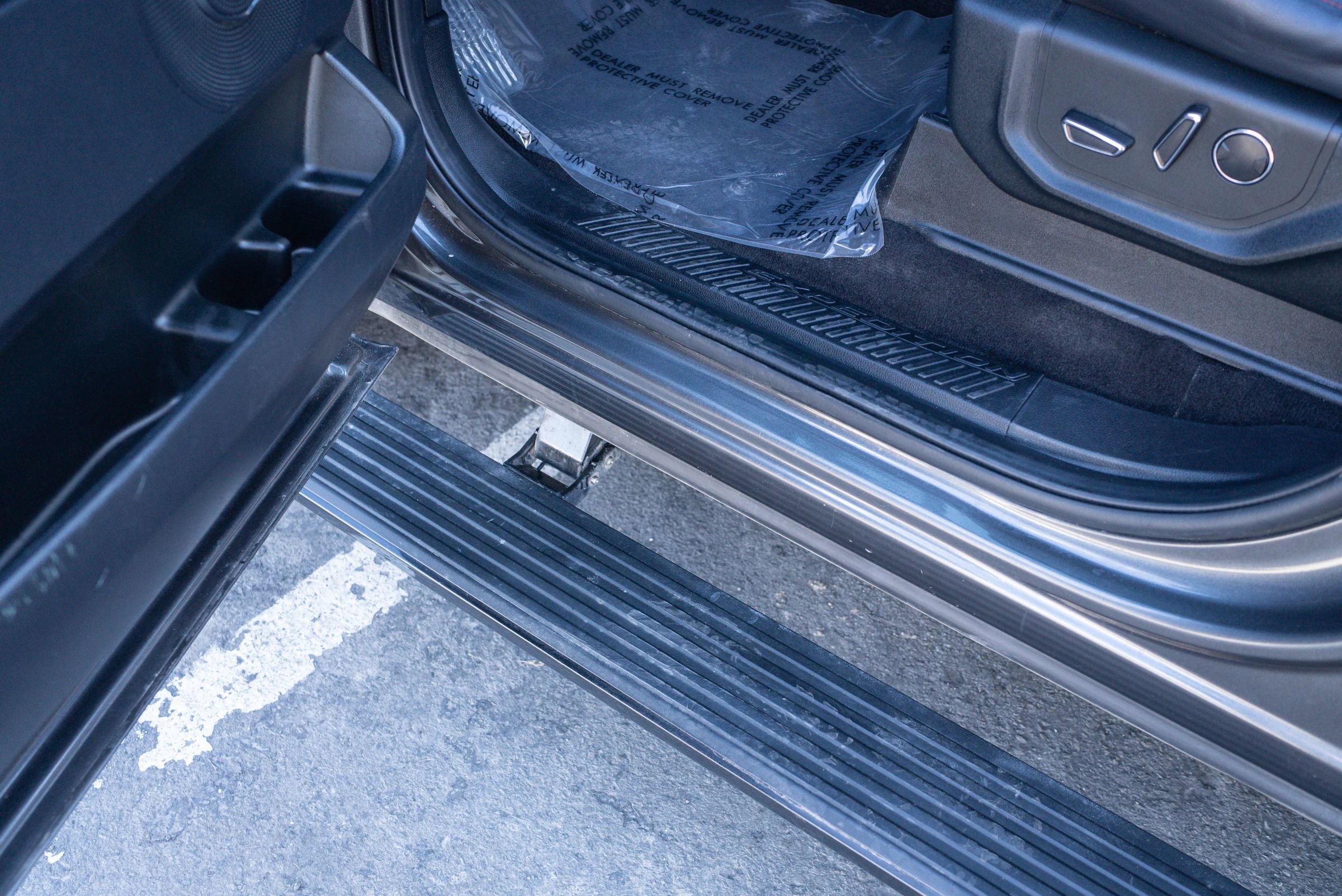 Used 2021 Ford Expedition Max Limited AWD/4WD image 31