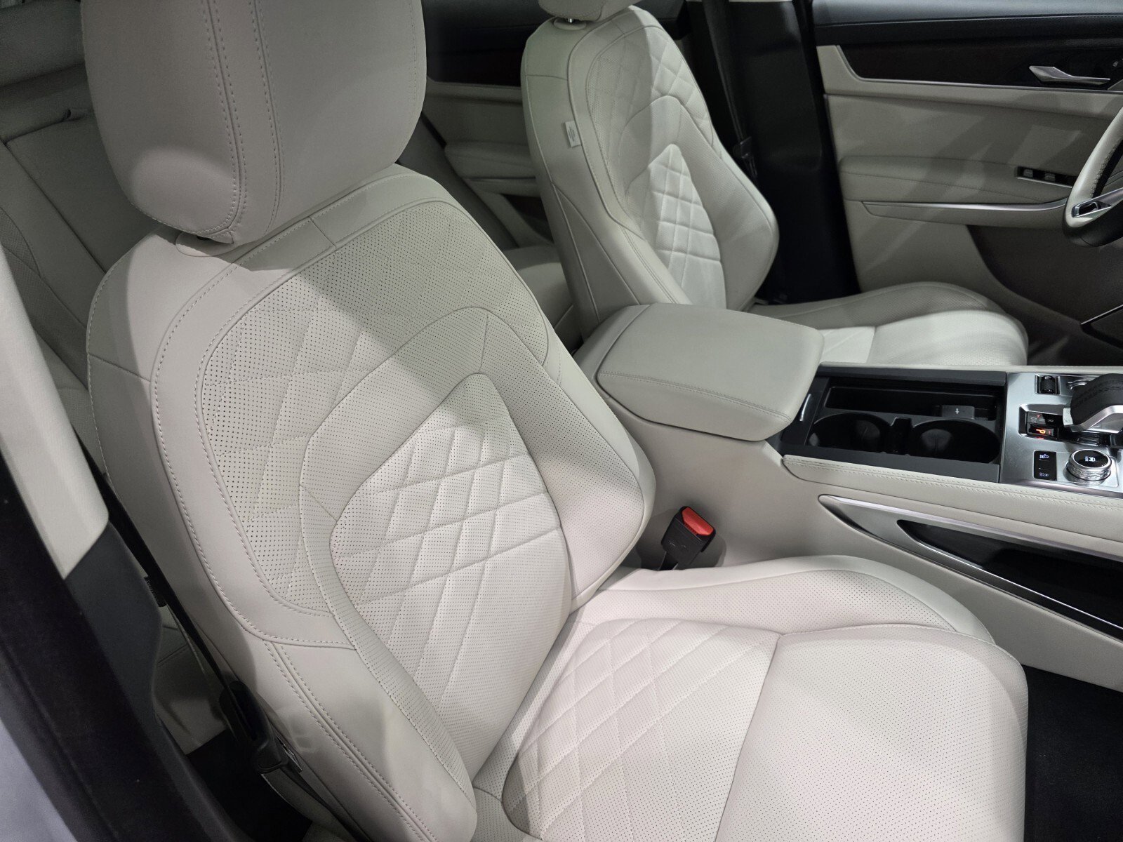 Used 2022 Jaguar F-PACE S AWD/4WD image 24