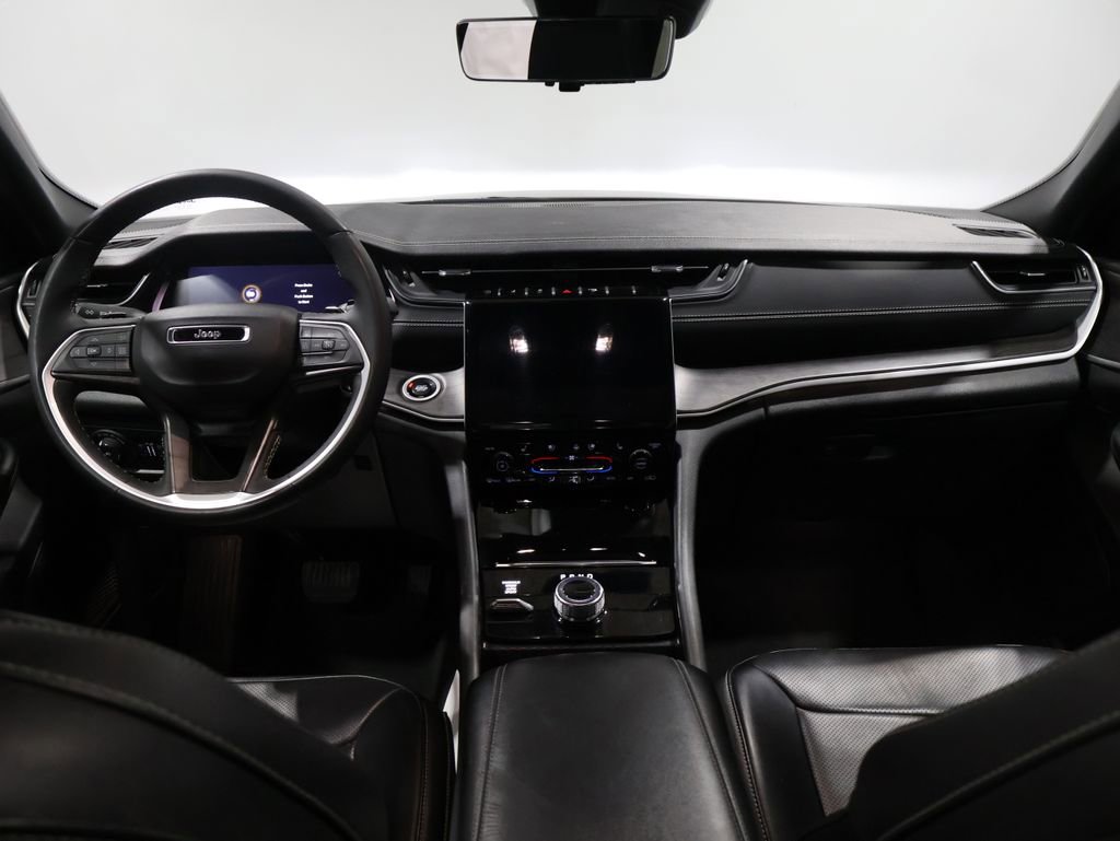 Used 2024 Jeep Grand Cherokee L Limited w/ Luxury Tech Group II image 18