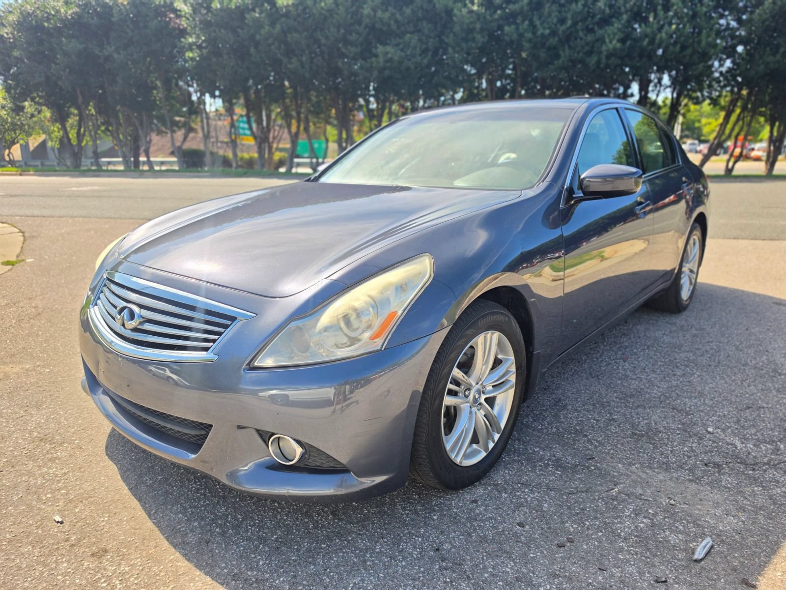 Used 2011 INFINITI G37 x Sedan w/ Premium Pkg AWD/4WD image 4