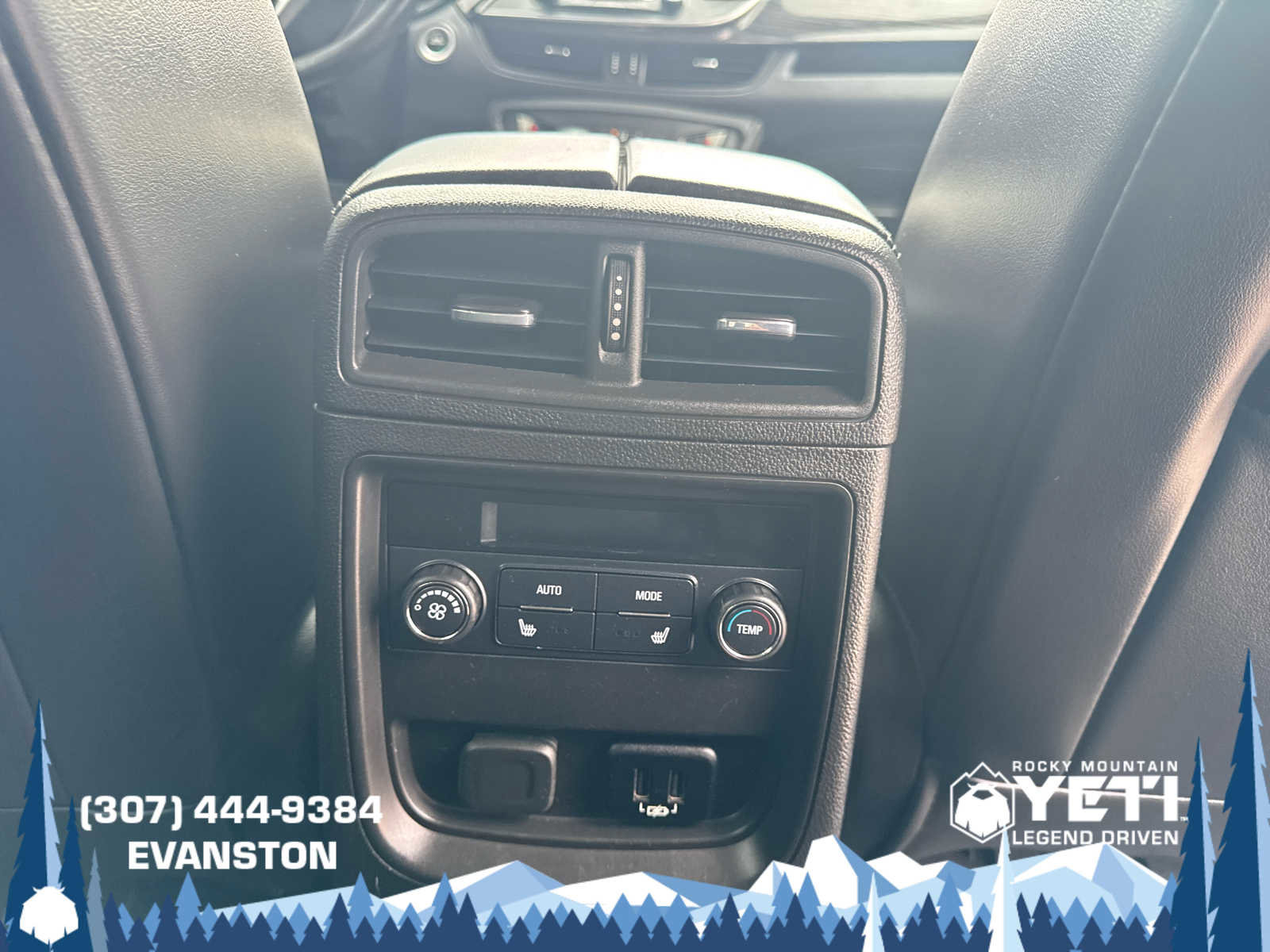 Used 2018 Buick Envision Essence AWD/4WD image 16