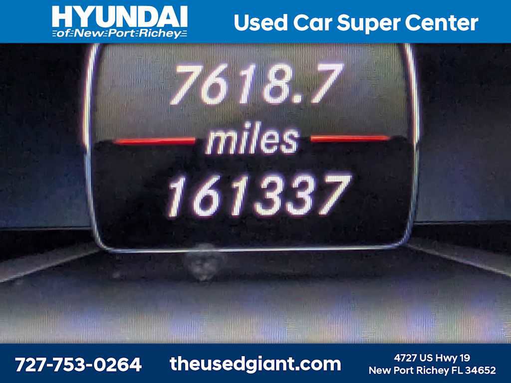 Used 2014 Mercedes-Benz GLK 350 4MATIC image 36