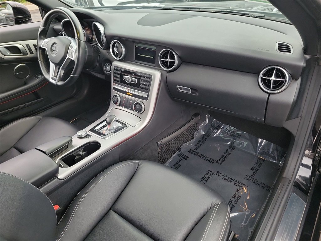 Used 2016 Mercedes-Benz SLK 300 image 24