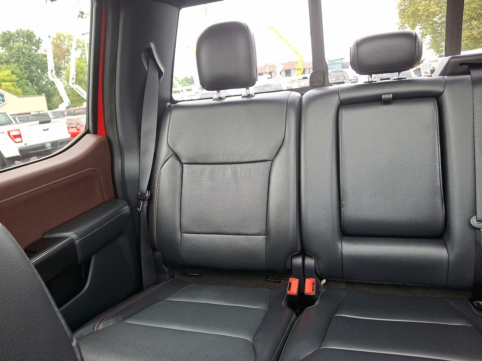 Used 2021 Ford F150 Lariat w/ Equipment Group 502A High image 18