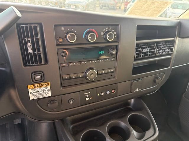 Used 2021 Chevrolet Express 3500 w/ Driver Convenience Package RWD image 14