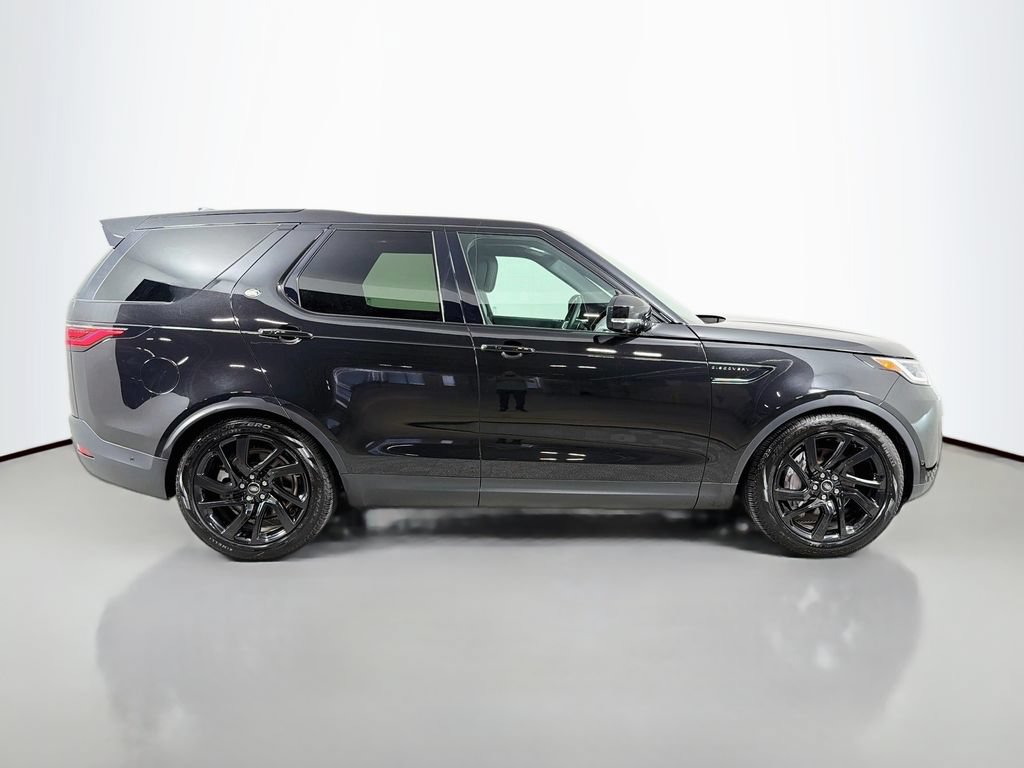Certified 2025 Land Rover Discovery S AWD/4WD image 4