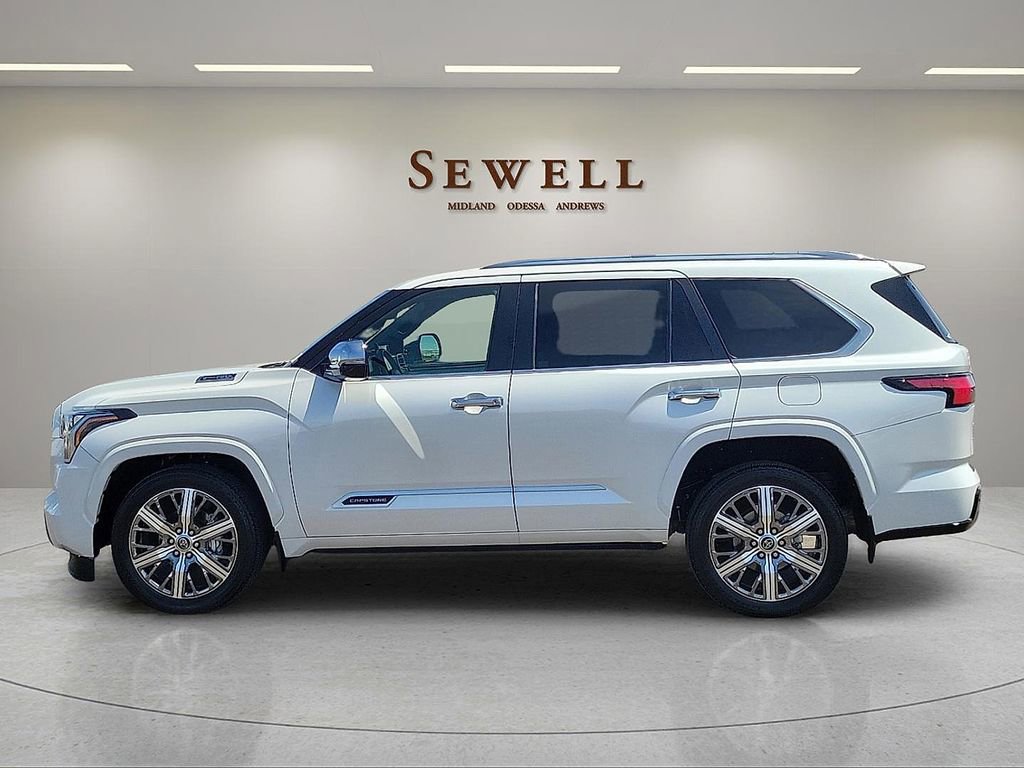 Used 2024 Toyota Sequoia Capstone image 2