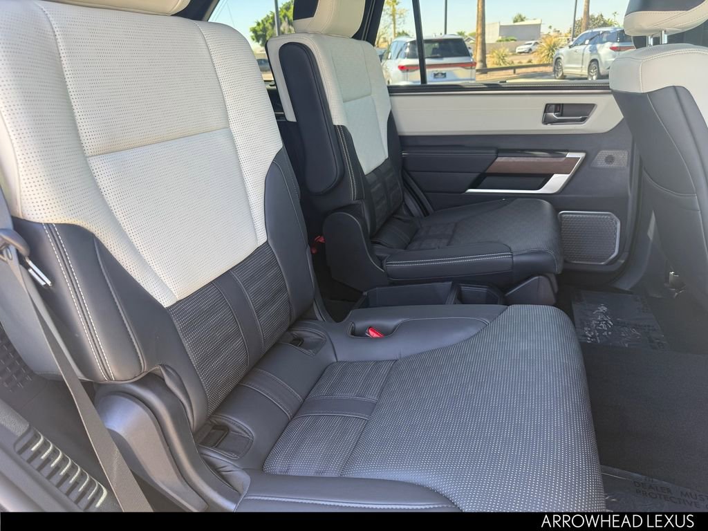 Used 2025 Toyota Sequoia Capstone image 31