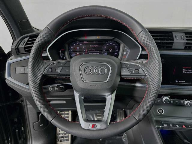 Certified 2025 Audi Q3 2.0T Premium Plus w/ Premium Plus Package AWD/4WD image 11