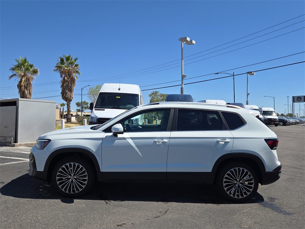 New 2025 Volkswagen Taos SE image 6
