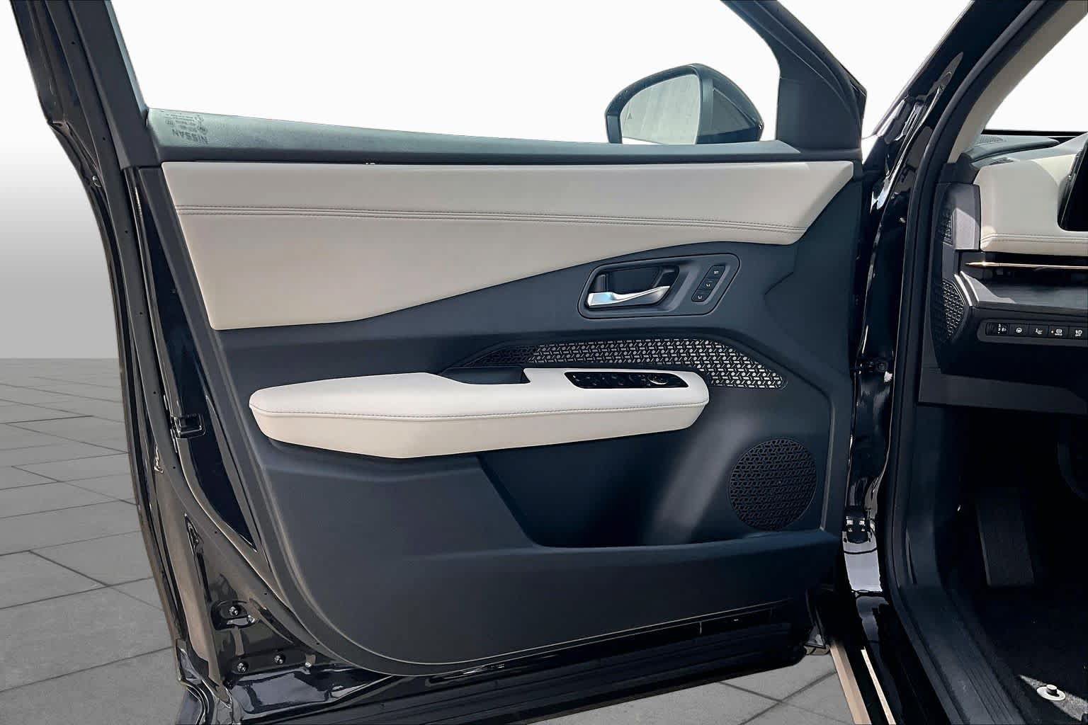 Certified 2023 Nissan Ariya FWD image 20