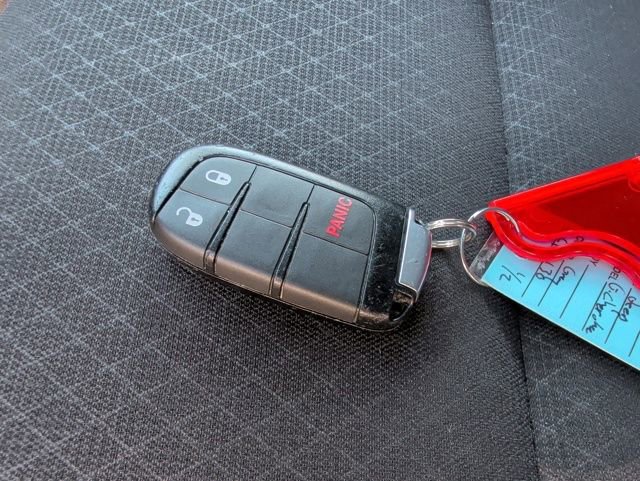 Used 2020 Jeep Grand Cherokee Laredo image 35