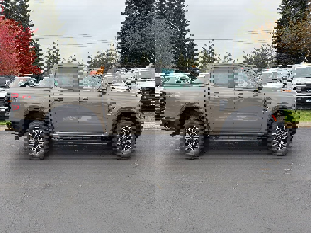 New 2025 Ford Ranger Lariat w/ FX4 Off-Road Package image 3