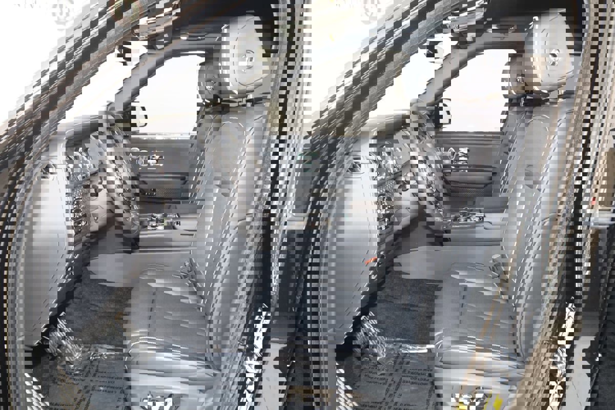 Used 2024 Rolls-Royce Cullinan Black Badge image 13