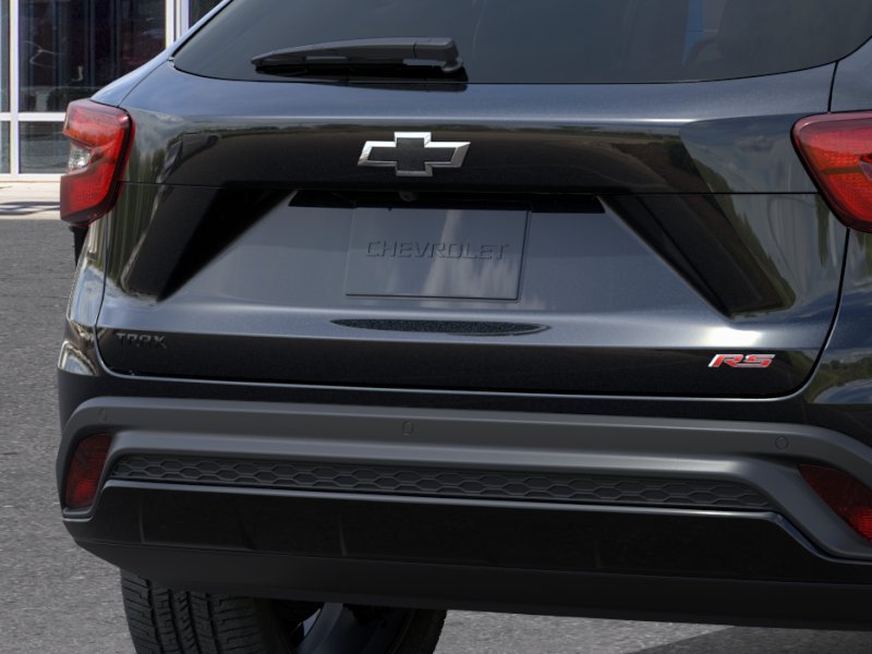 New 2026 Chevrolet Trax RS w/ Sunroof Package FWD image 16