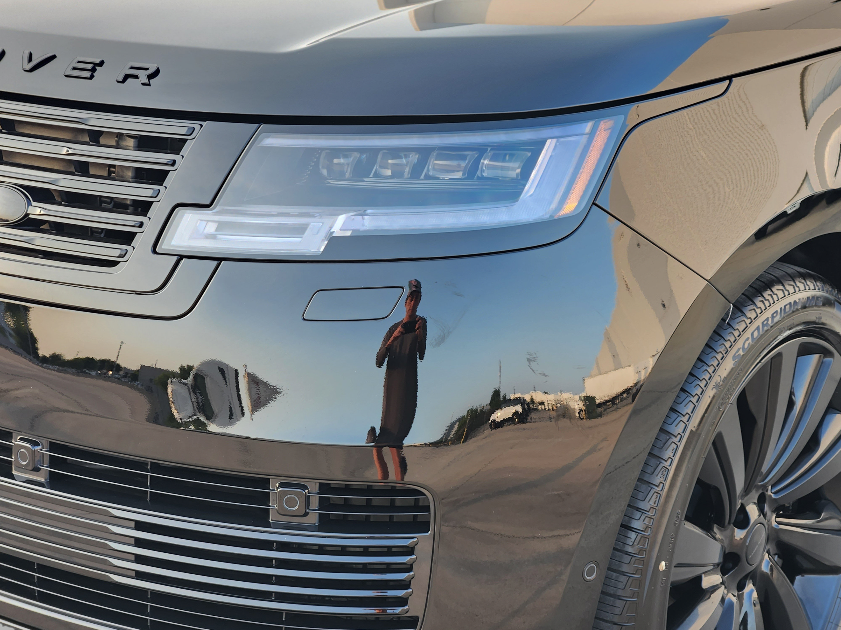 New 2026 Land Rover Range Rover SV AWD/4WD image 33