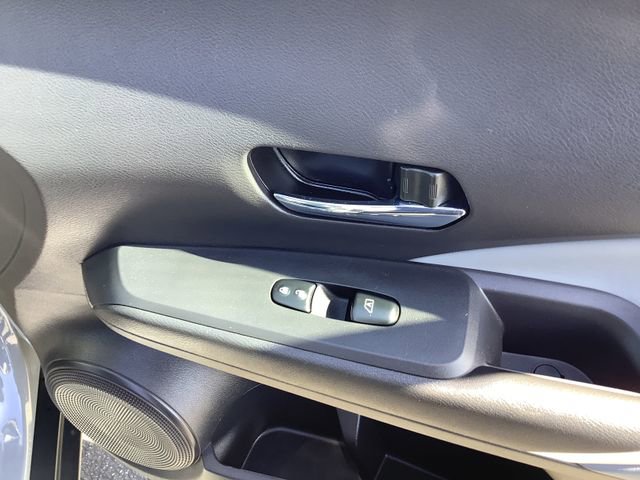 Used 2023 Nissan Kicks SR w/ SR Premium Package image 37